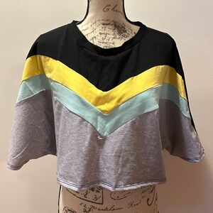 WinWin Black and Yellow Chevron Crop Top and matching leggings size large